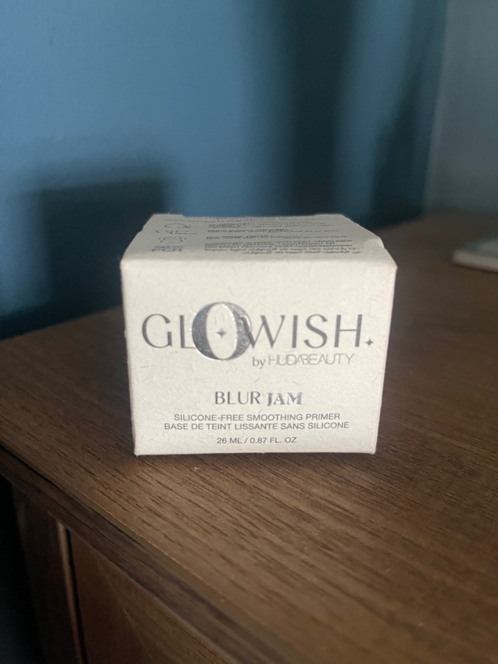 NWT HUDA BEAUTY GLOWISH Blur Jam Primer - White